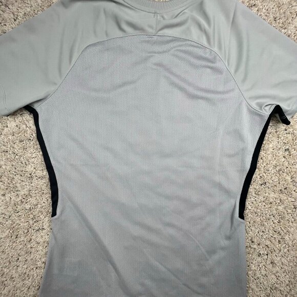 Nike Short Sleeve Shirt Womens Large Gray NWT V Neck Athletic Polyester - Picture 8 of 8